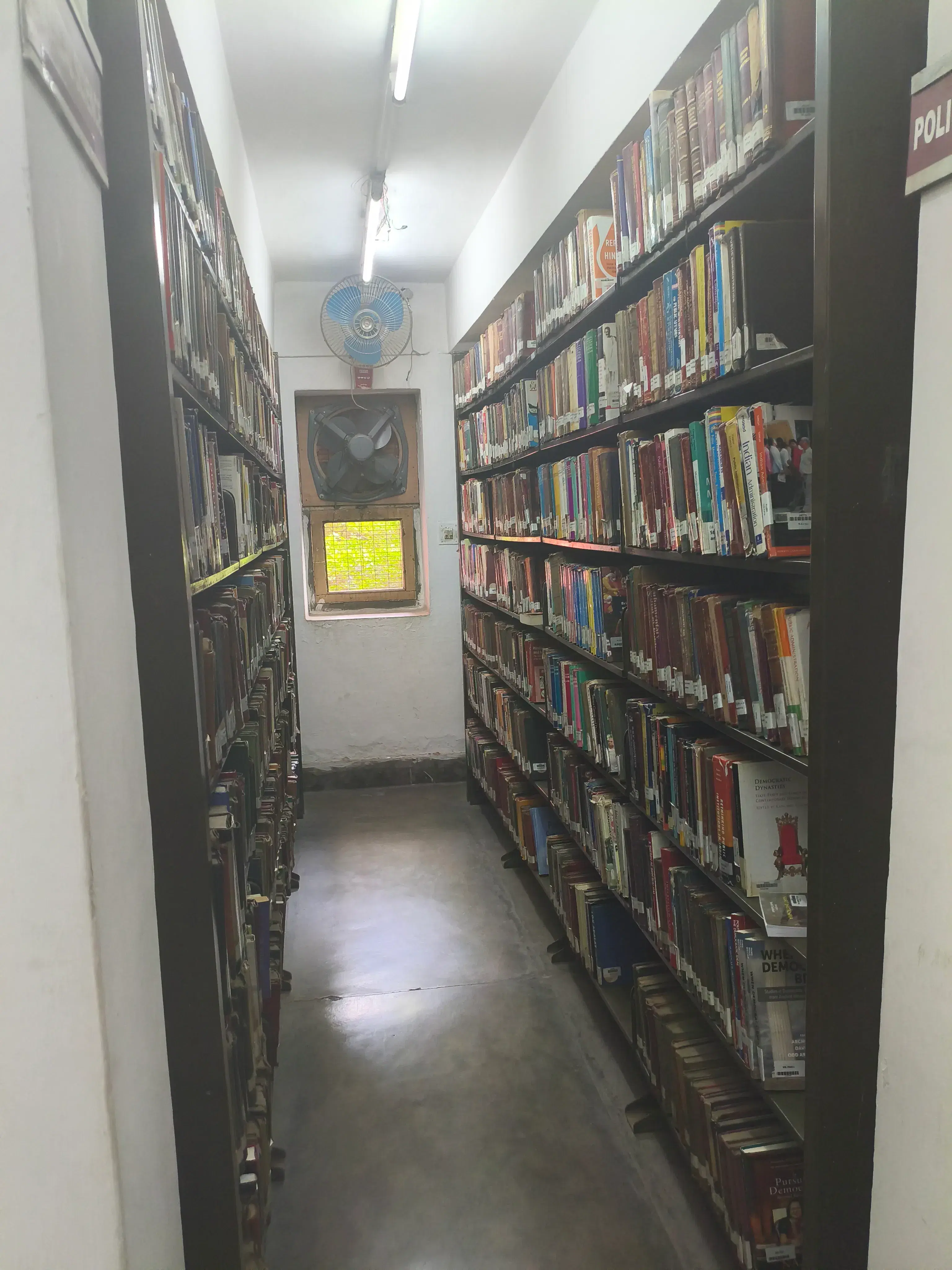 LSR Delhi Academic Building photo 16